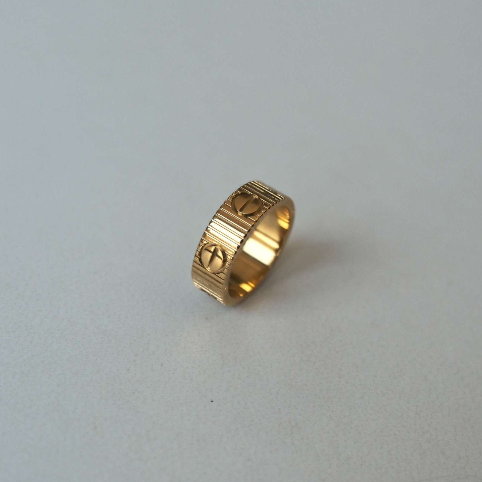 Volt Wave Ring