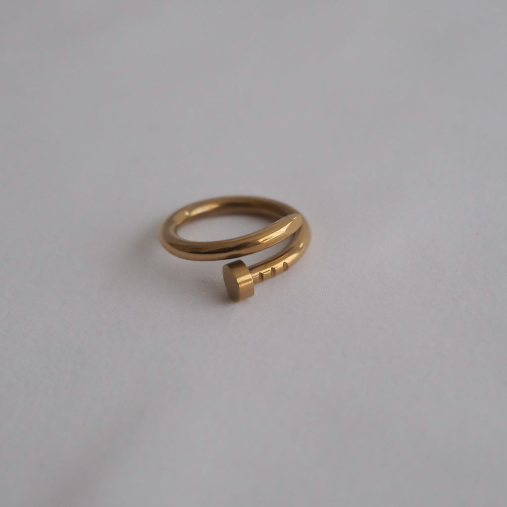 Nail Ring