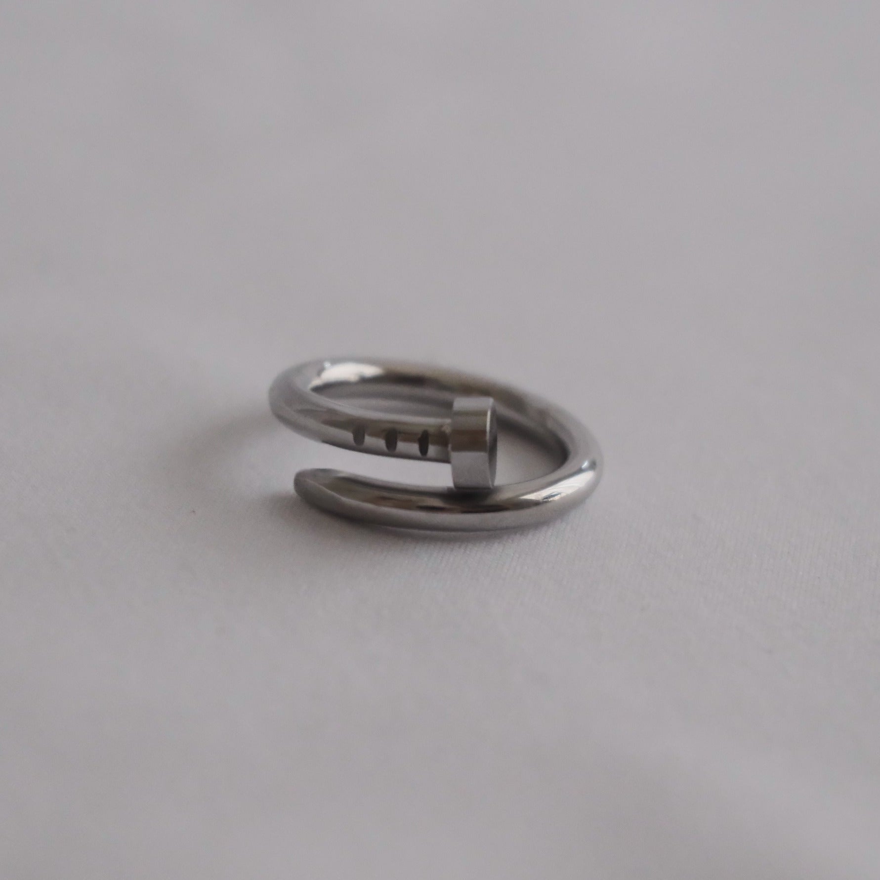 Nail Ring
